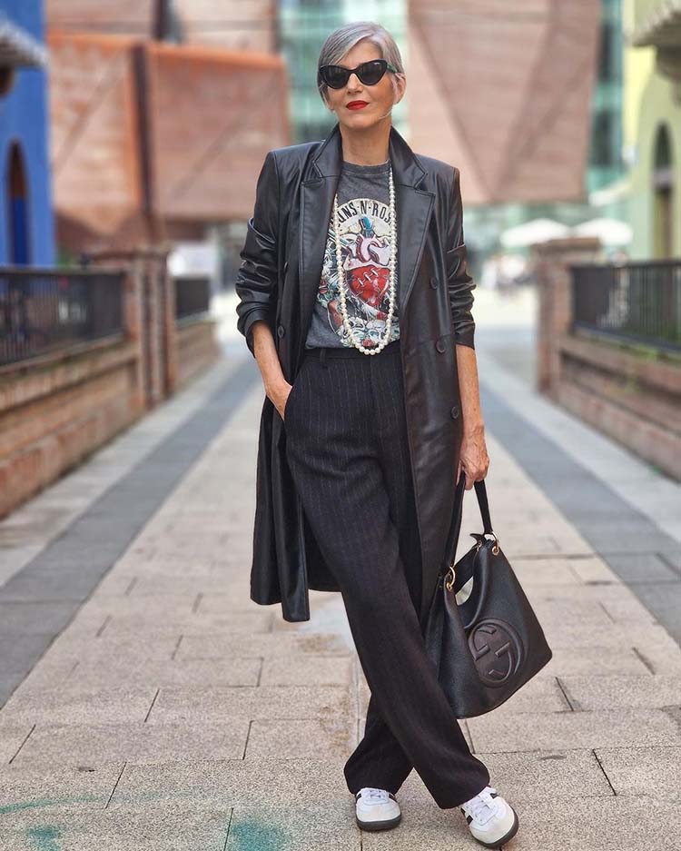 Carmen in an all black inspired rock outfit | 40plusstyle.com