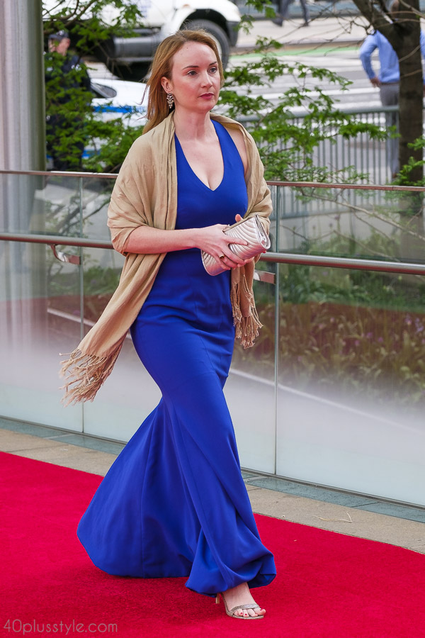 Simple and elegant nude shawls are a great style piece for a polished look | 40plusstyle.com