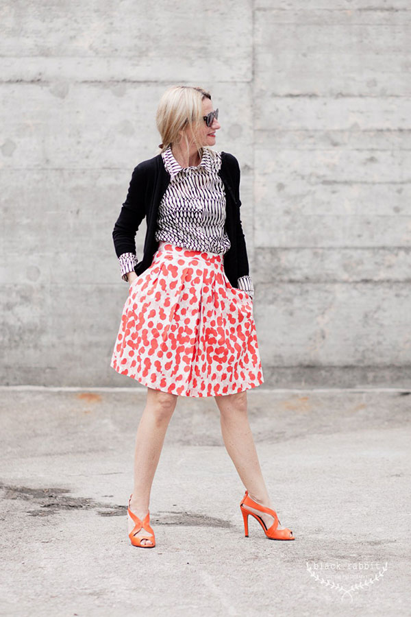 Eclectic fashion inspiration: mixing patterns | 40plusstyle.com