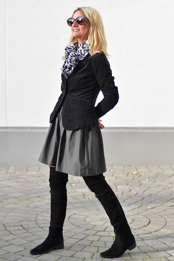 stylish-fall-black-outfit-idea