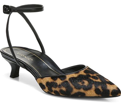 Vionic Jacynda Pointed Toe Pump | 40plusstyle.com